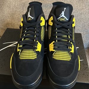Retro 4 Size 13 Black/white-Tour Yellow